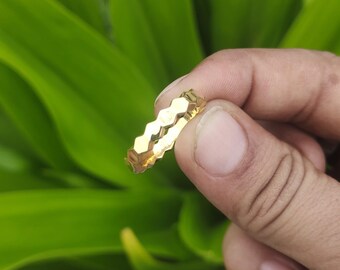 Vergoldeter Sterlingsilber-Bienenring: Minimalistischer Honigbienenschmuck