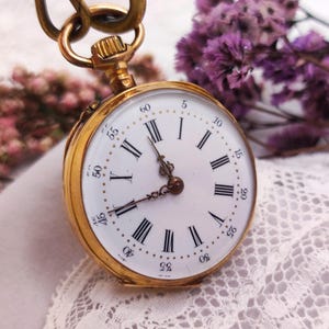 18k Gold Antique French Pocket Watch Pendant, 21 g, 1880–1900s, Ivy&Floral Engraving, Blank Cartouche.Cluses,Ruby Balance. Working Condition