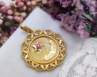 18k Gold Vintage French Etoile d&#39;Amour Pendant. Star of Love. Love Talisman, Ruby Star, Sentimental Jewelry, Meaningful Gift for Loved One