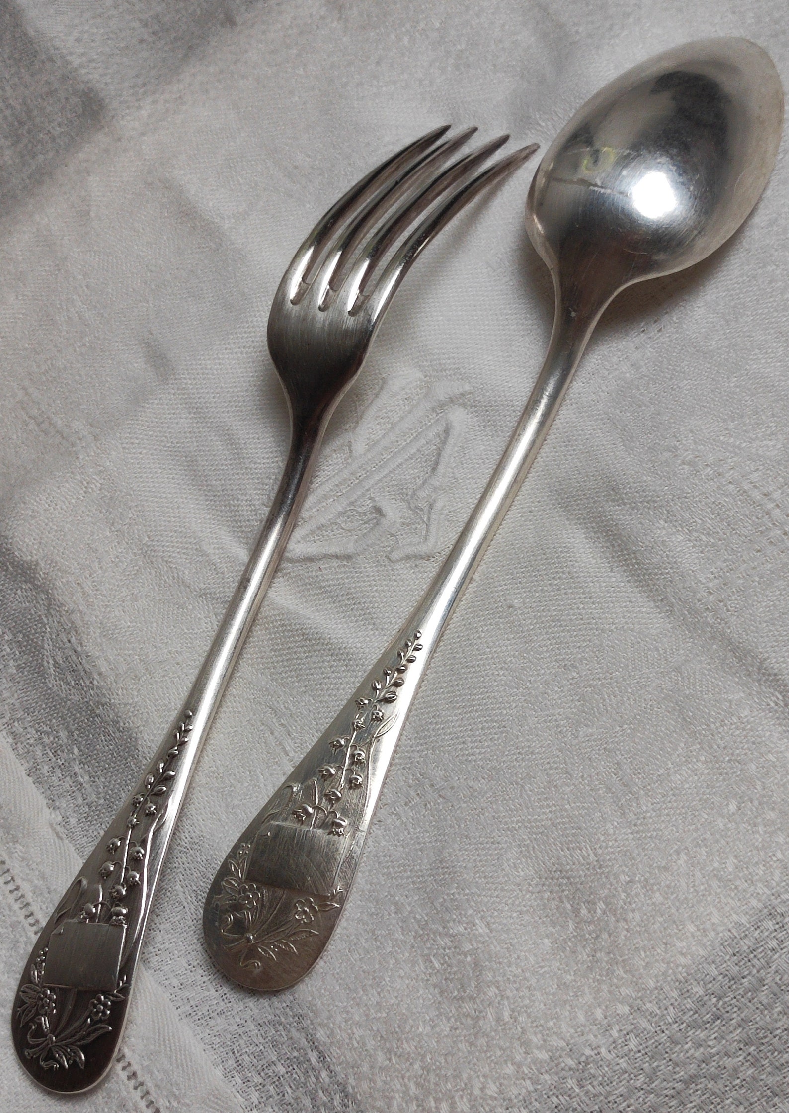 Lot De 12 Grandes Cuillères Anciennes Ercuis – Modèle Laurier, Métal Argenté, Made In France