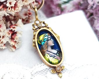 Pendentif Ancien Art Nouveau / Art Déco En Acier émaillé - Vierge - Argenté