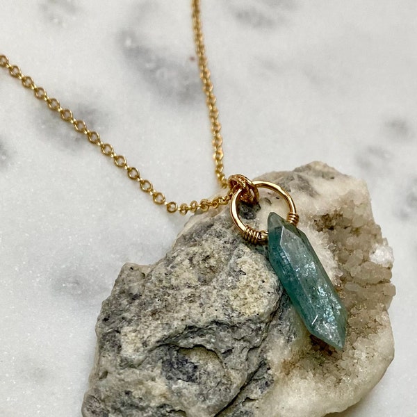 NECKLACE - Dainty Blue/Green Aqua Kyanite Gemstone and Gold-Filled Circle / Hoop Necklace / Pendant / Minimalist Natural Crystal