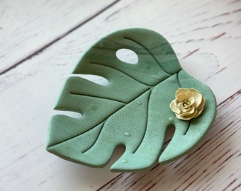 Green Monstera Leaf Decorative Trinket Dish for Jewelry