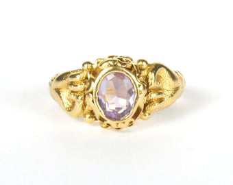 Fede ring, around 1830, amethyst and gold