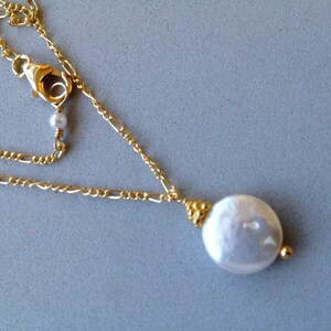 Coin Pearl Necklace, delicate chain, freshwater pearl, bridal necklace, wedding jewelry, gold pearl necklace, dainty necklace pearl necklace