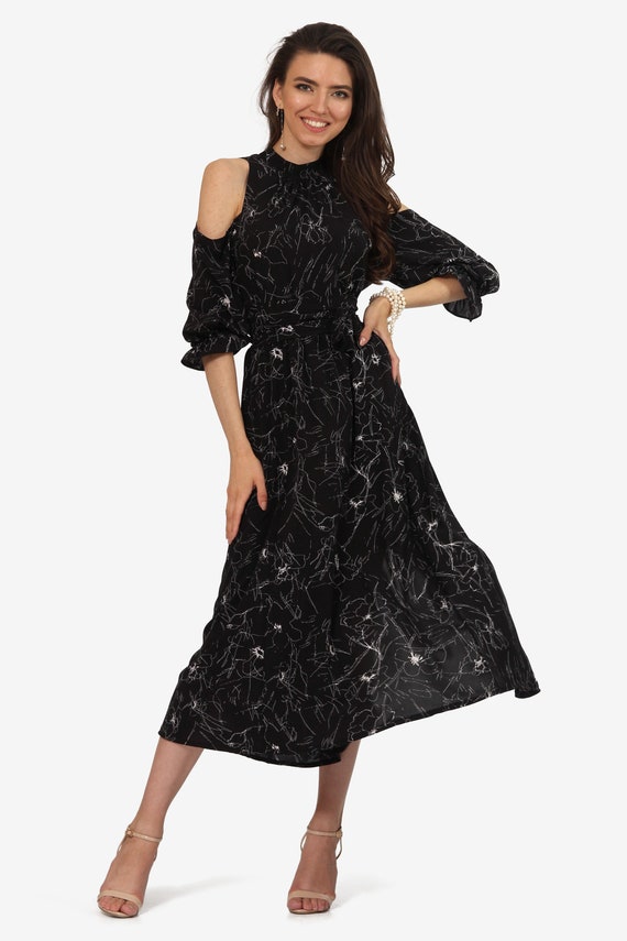 Lightweight Midi Dress: Flared Silhouette with Slit Lightweight Midi Dress: Flared Silhouette with Slit