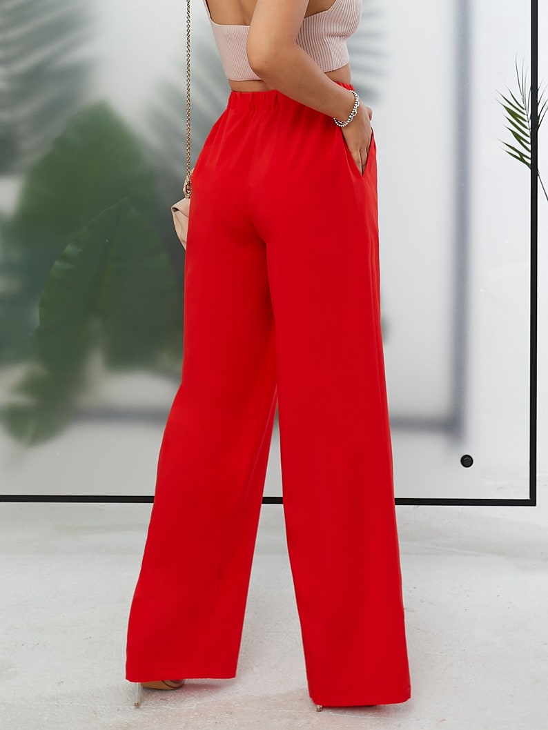 Pantalon taille haute avec élastique et poches latérales en tissu d'été léger image 2