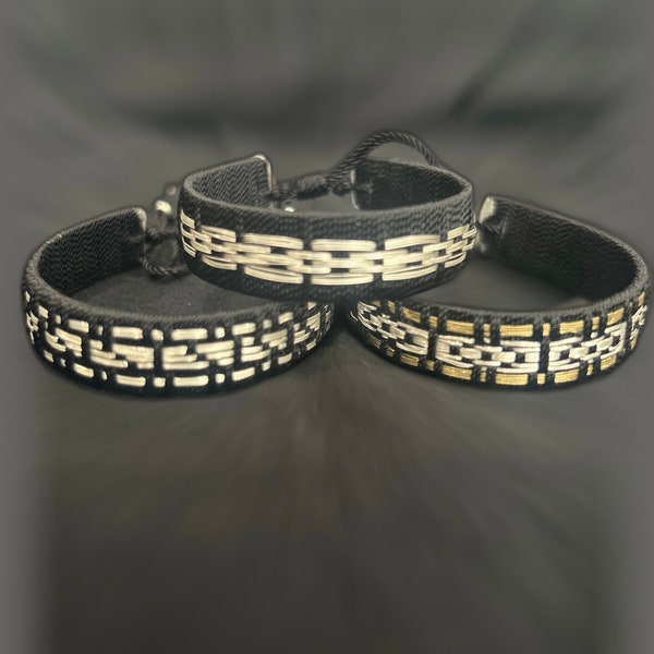 Pulseras de hilo de plata/Silver thread bracelets