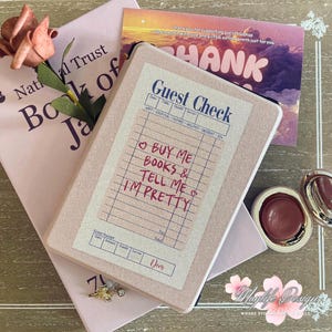 Bookish Check Kindle Case,Kobo case,Kindle Paperwhite 12th Gen and Kindle Colorsoft with Hand Strap,Auto Sleep Wake,Magnetic Back
