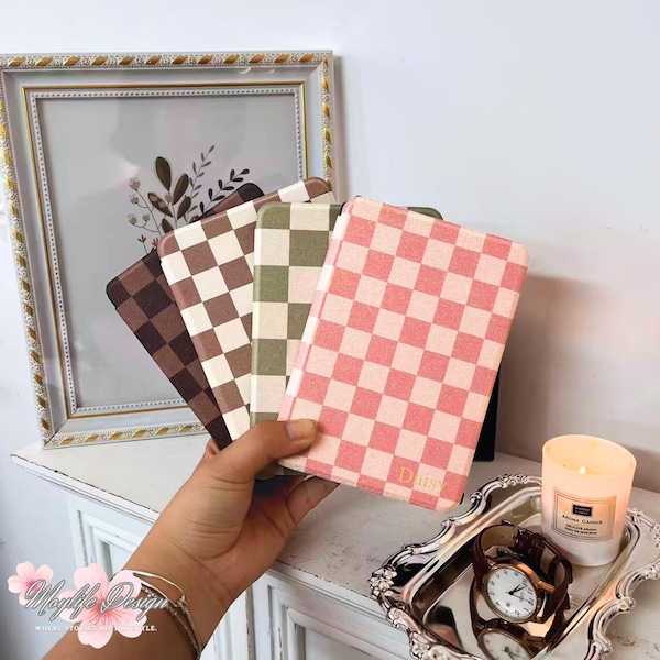 Personalized Checkerboard Kindle Case, Gold Foil Kindle Paperwhite Cover for 12th 11th 10th Gen, Gift for Book Lovers
