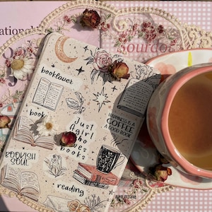 Bookish Days Custodia Kindle Kobo trasparente Paperwhite 12a generazione Colorsoft con cinturino da polso Funzione di accensione/spegnimento automatica Supporto magnetico posteriore Il miglior regalo per lei