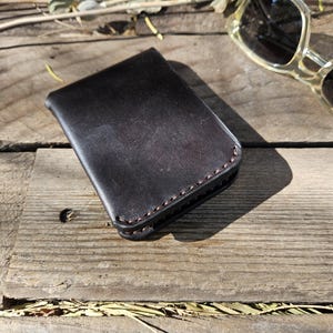 Cartera plegable cosida a mano / Cartera de cuero de grano completo / Cartera de cuero simple