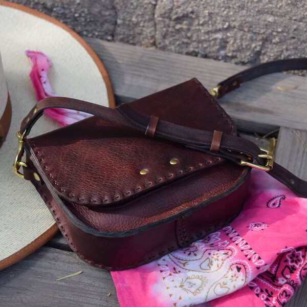 Mini Saddle Bag in Cinnamon Leather  / Small Leather Crossbody Bag / Festival Bag / Small Leather Purse /