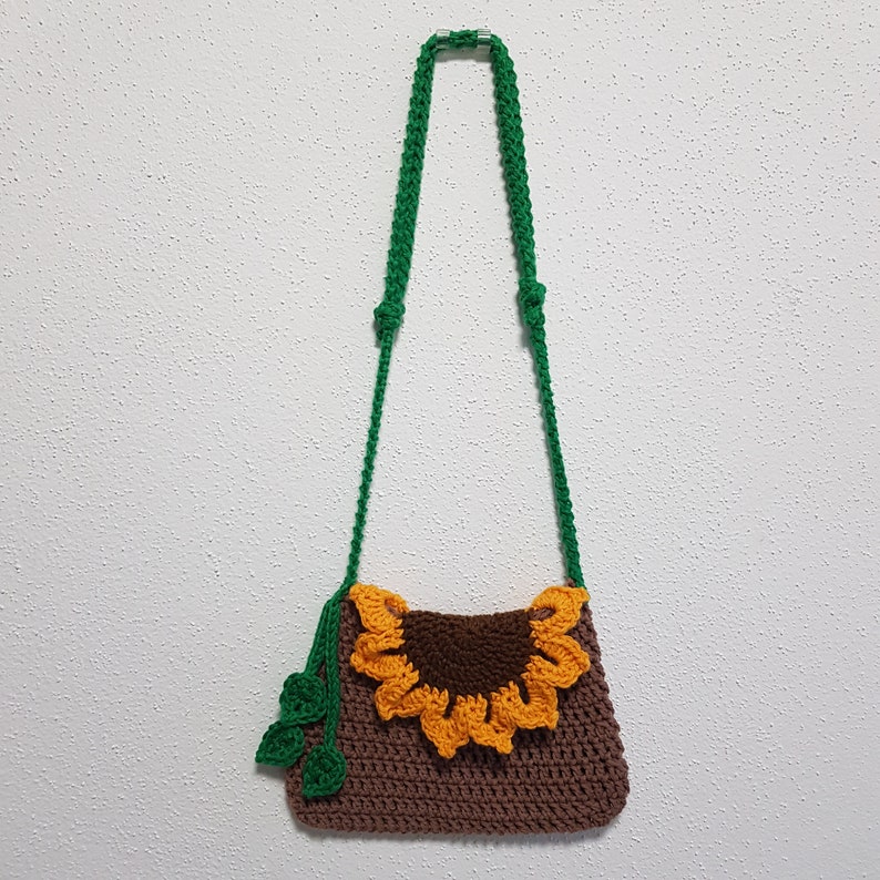 Handmade Crochet Bag Sunflower Bag / Daisy Bag Summer Purse Shoulder Bag, Small handbag image 4