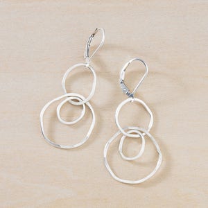 Minimal Simple Circles Earrings, Hammered Circles Drop Earrings, Linked Circles Dainty Dangle Earrings in Sterling Silver image 6