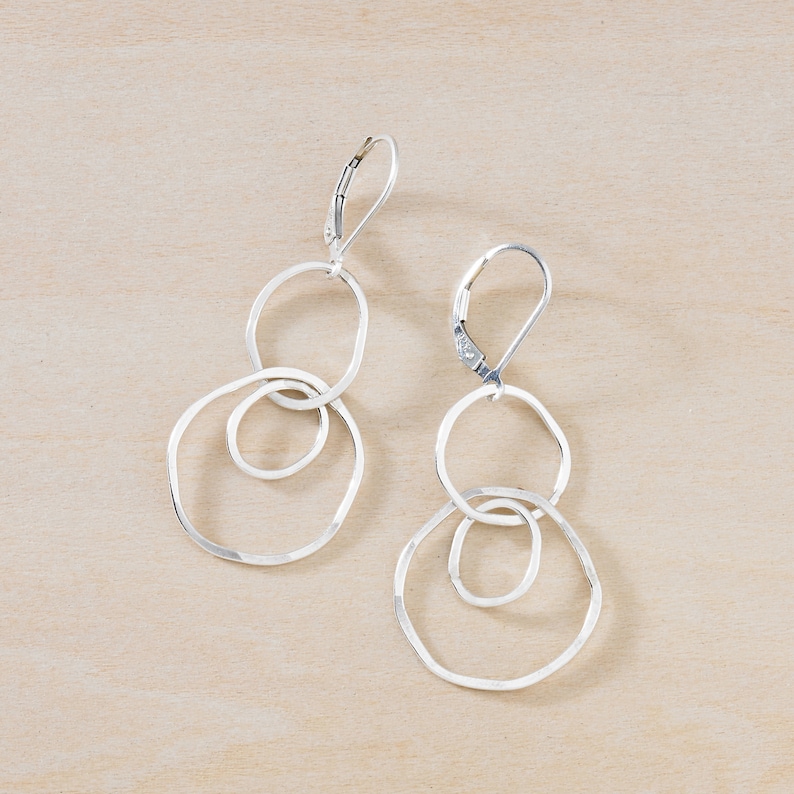 Minimal Simple Circles Earrings, Hammered Circles Drop Earrings, Linked Circles Dainty Dangle Earrings in Sterling Silver image 6