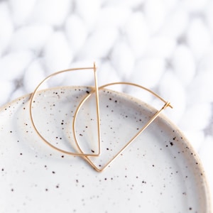 Sleek Half Moon Hoop Earrings: Minimalist Geometric Jewelry for Modern Fashion Lovers