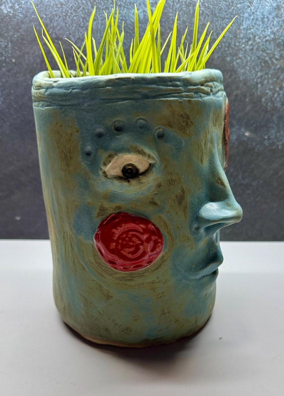 Medium Face Planter - with red accents  -  (Free US Shipping)