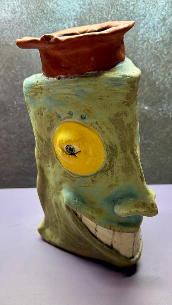 Medium Face Vase - Triangle  -  (Free US Shipping)