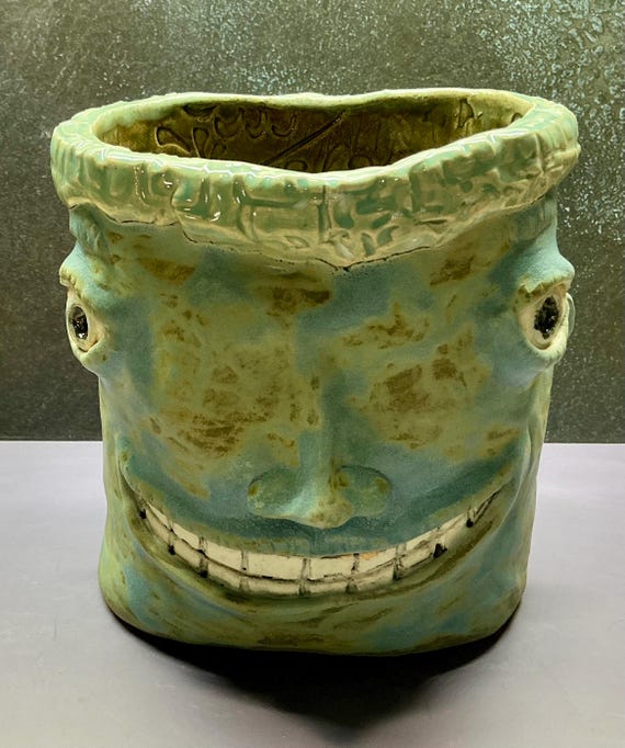 Medium Face Planter - Wide Eyed and Smiley  (Free US Shipping)
