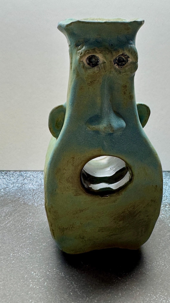 Medium Face Vase -  Helloooo -  (Free US Shipping)