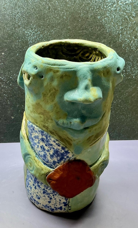 Medium Face Vase - I bring you flowers -  (Free US Shipping)