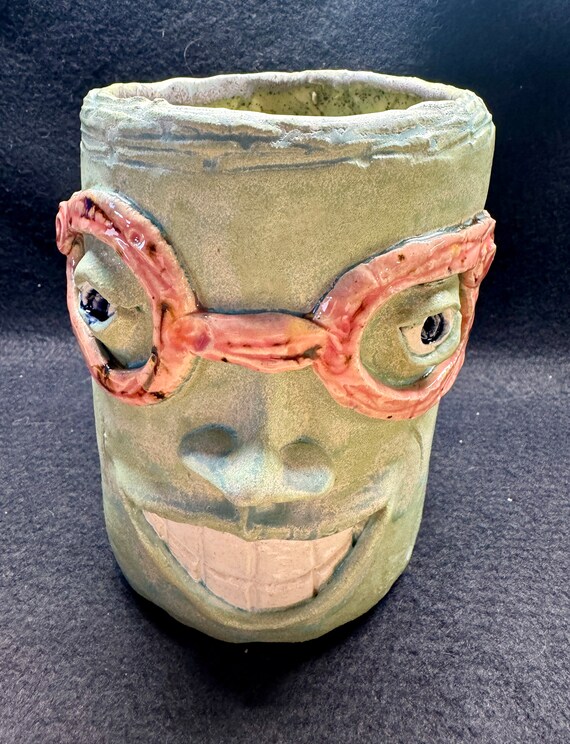 Sale - Medium Face Planter - I see you  (Free US Shipping)