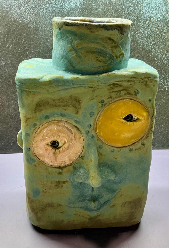 Medium Face Vase - Antique Blue -  (Free US Shipping)