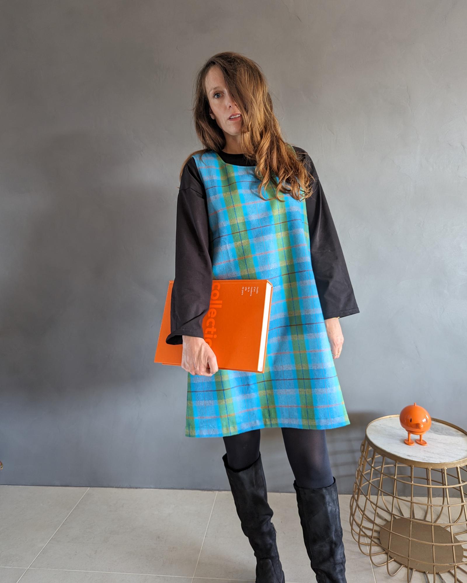 Robe Carlisle En Soie Et Laine Taille 12 - À Carreaux, Plissée, Occasion Très Bon état
