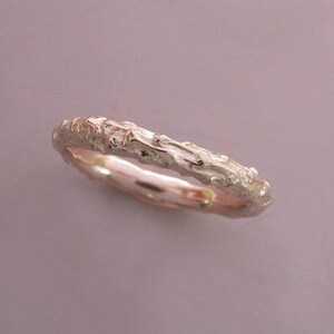 14k Rose Gold Twig Wedding Ring, Narrow Pine Branch image 3