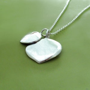 Mother and Child Aspen Leaf Necklace in Sterling Silver, Gift for Mom, Last Minute Gift, Free Shipping, Gardening Gift image 2