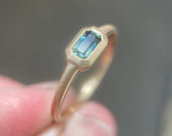Australian Parti Sapphire Ring in 14k Yellow Gold