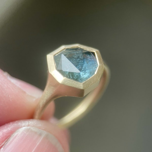 Montana Sapphire Bezel Set Signet Ring in 14k Gold - Made to Order