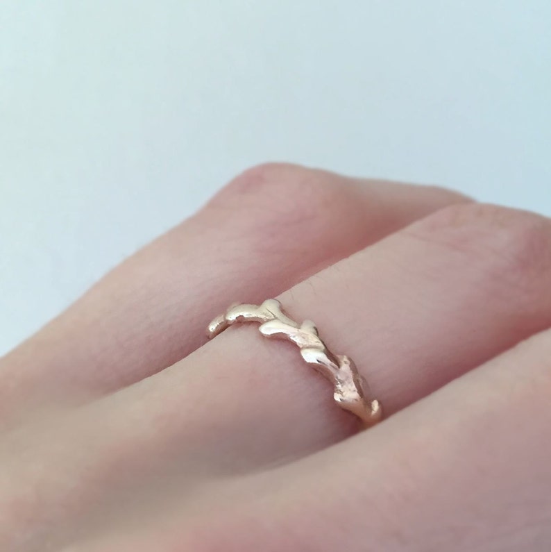 Twig Wedding Ring in 14k Rose Gold, Laurel Branch, Wreath Wedding Band, Recycled Rose Gold image 3