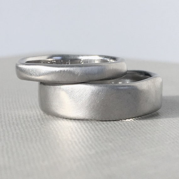 Palladium Wedding Rings - Plain Classic Palladium 500 and 950 Wedding Bands