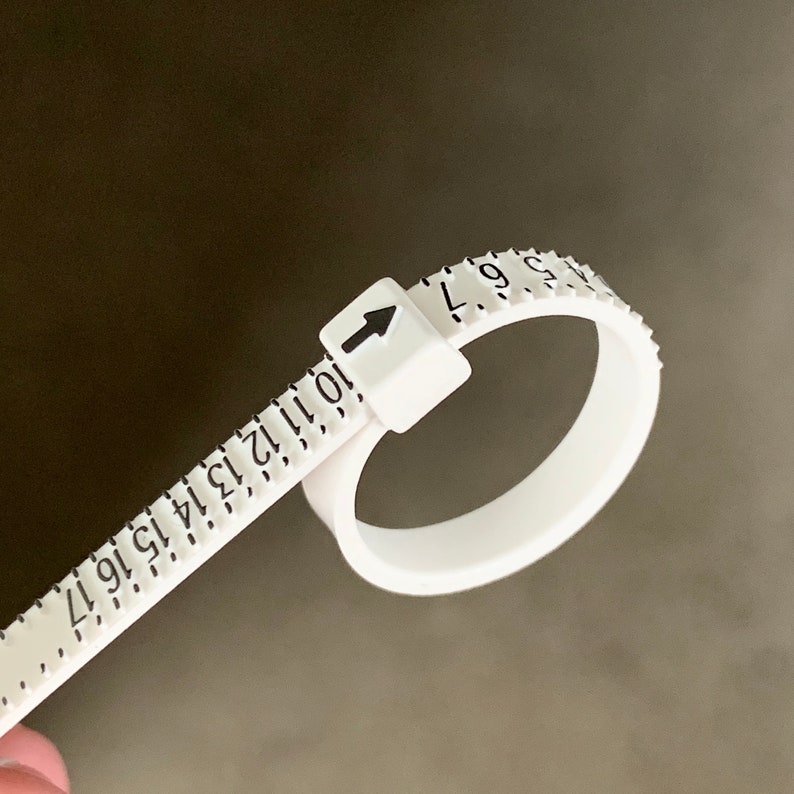 Ring Sizer, Adjustable Plastic Ring Size Finder image 6