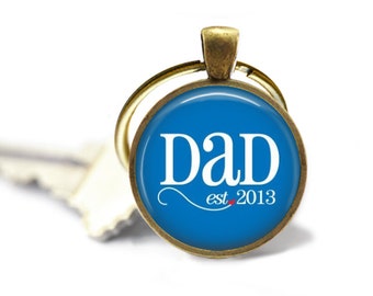 Custom Dad Keychain - Established Year - Father's Day, Personalized - Custom Dad Key Chain, Father, Grandfather, New Dad, Baby