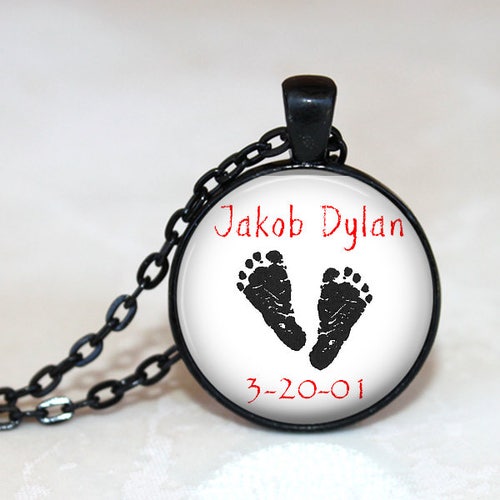 Custom Baby Feet with Name and Date -Pendant, Necklace or Key Chain - Mom, Dad, Grandma, Grandpa - Mother's Day, Father's Day - NEW Colors
