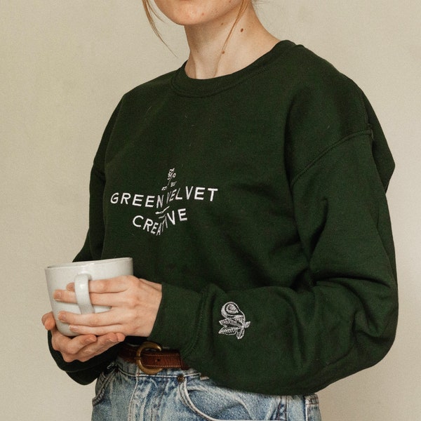 Sudadera bordada de terciopelo verde: Suéter Fig de Dark Academia