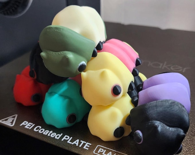 Grub Fidget Toy | Cute Flexi Worm | 3D Printed Sensory Toy | Desk Fidget | Stress Relief Gift