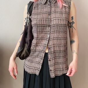 Gorgeous AIGNER  silk cottage core geometrical print cropped sleeves blouse