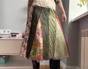 Gonna midi Y2K in misto seta con patchwork floreale stile boho cottagecore S