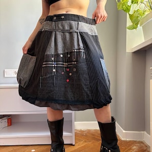 Vintage Y2K Patchwork Bubble Kjol | Dekonstruerad Pinstripe Rutig Mini | Indie Sleaze Avant Garde Streetwear Kjol