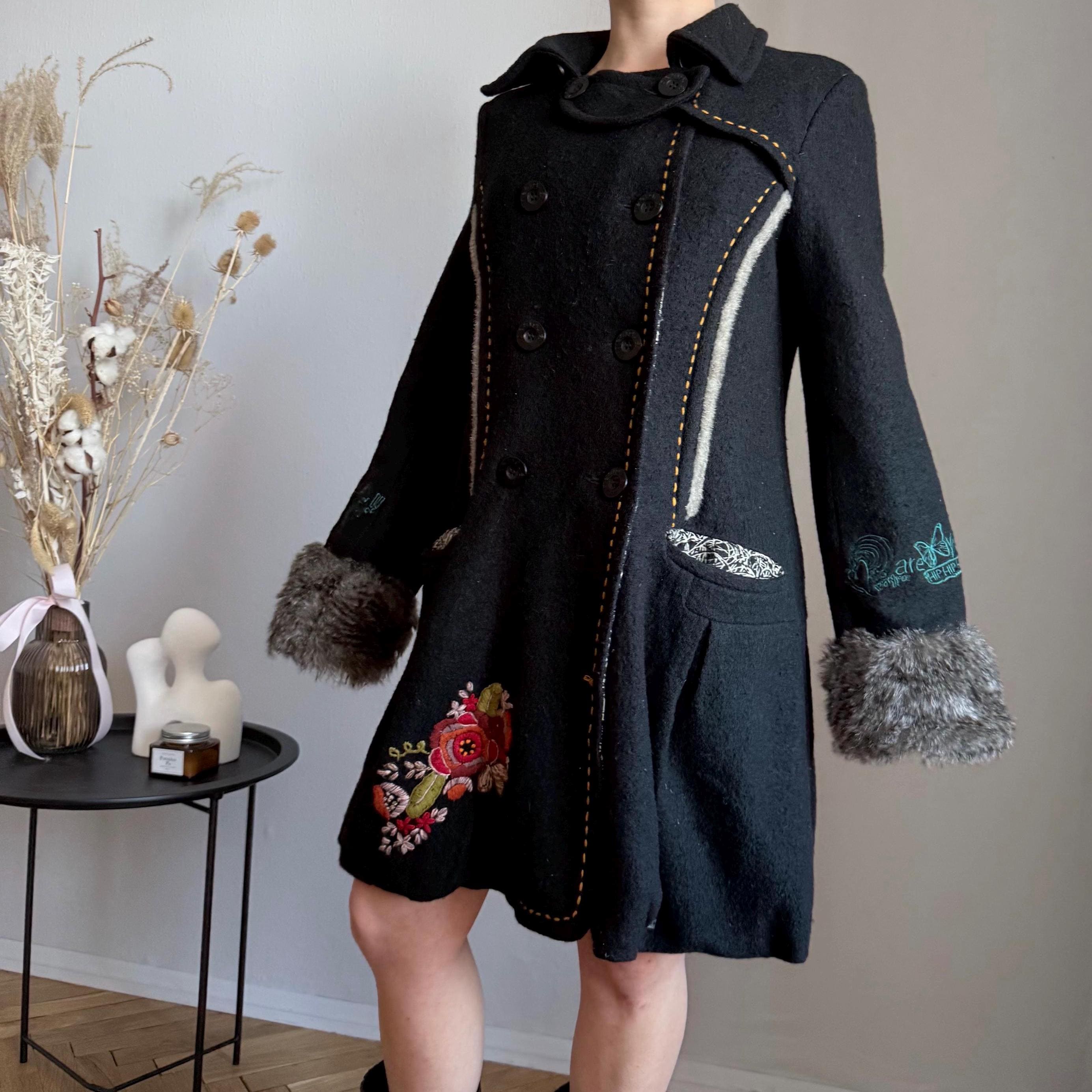 desigual winter dress Black Embroidered Wool Blend Coat With Faux Fur Cuffs, Floral Boho Embroidery and Script Back, Gothic Fairycore Coat Sie M boohoo Women's Velvet & out-of-stock Knit fabric Size:XS / US 2