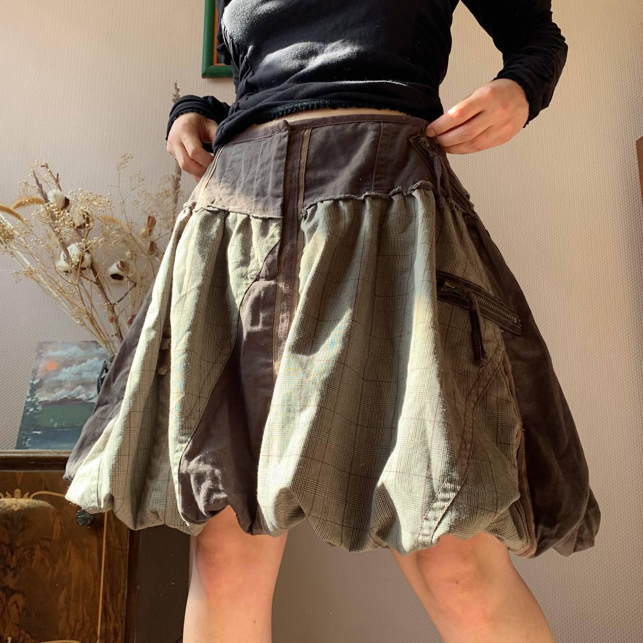 Falda Asimetrica Australia