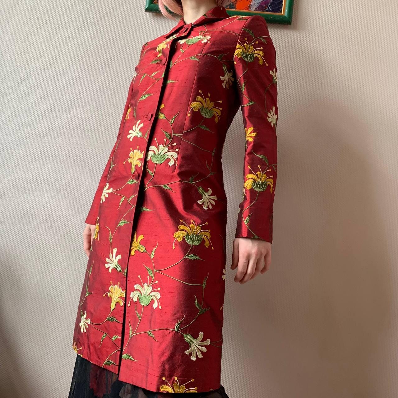 ヴィンテージレッドシルク刺繍ジャケット：花柄ブロケードアジアン