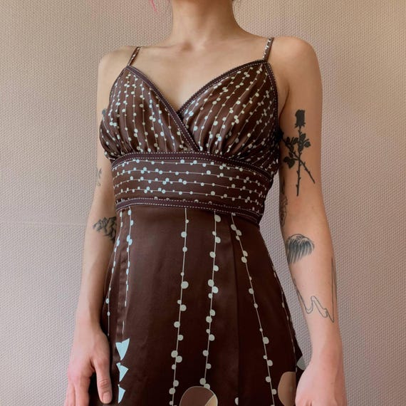 brown ted baker dress Silk Floral Midi Dress: Y2K Slip, XS Size:EU 39/US 8.5 Product Details The Noelle tiered skirts Carmen Ruffle Ankle Gown