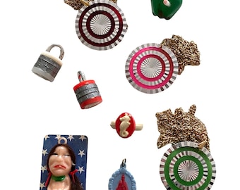 ⱽᴵᴺᵀᴬᴳᴱ 1pc GUM BALL CHARM Vintage Plastic Charms Prizes Cracker Jack Vending Toys Miniature Sold Per Piece Your Choice