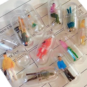 5pcs TINY CAPSULE PEOPLE Miniature Plastic Figures Diorama Oddities Model Lot Best Variety Ships From U.S.A.