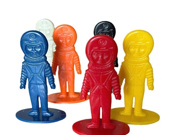 ⱽᴵᴺᵀᴬᴳᴱ 1pc PLASTIC ASTRONAUT BOY 3-1/2" Vintage Miniature Space Man Stand Up Toy Moon Kid Your Pick